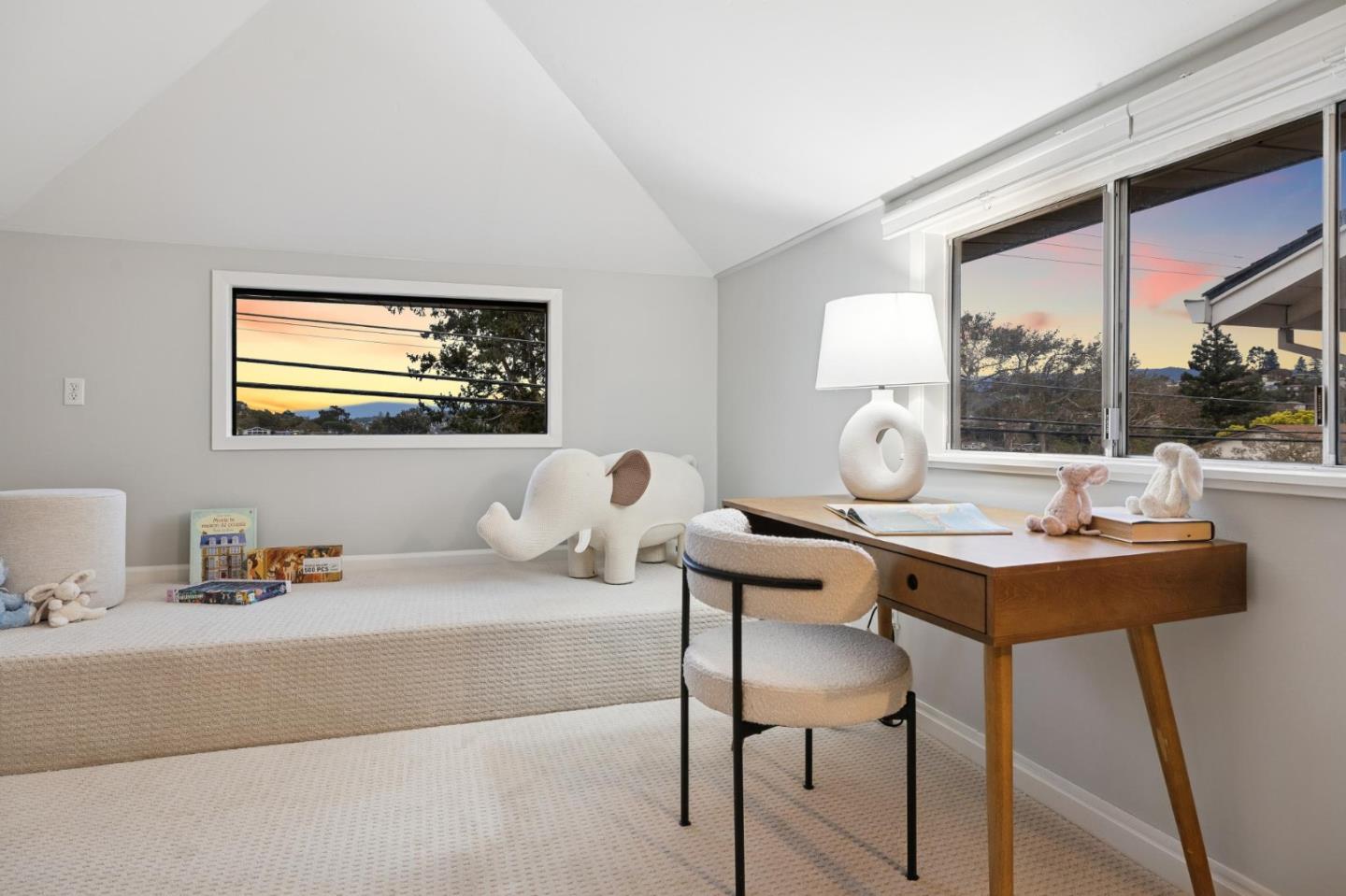 Detail Gallery Image 56 of 62 For 2018 Monroe Ave, Belmont,  CA 94002 - 3 Beds | 1 Baths