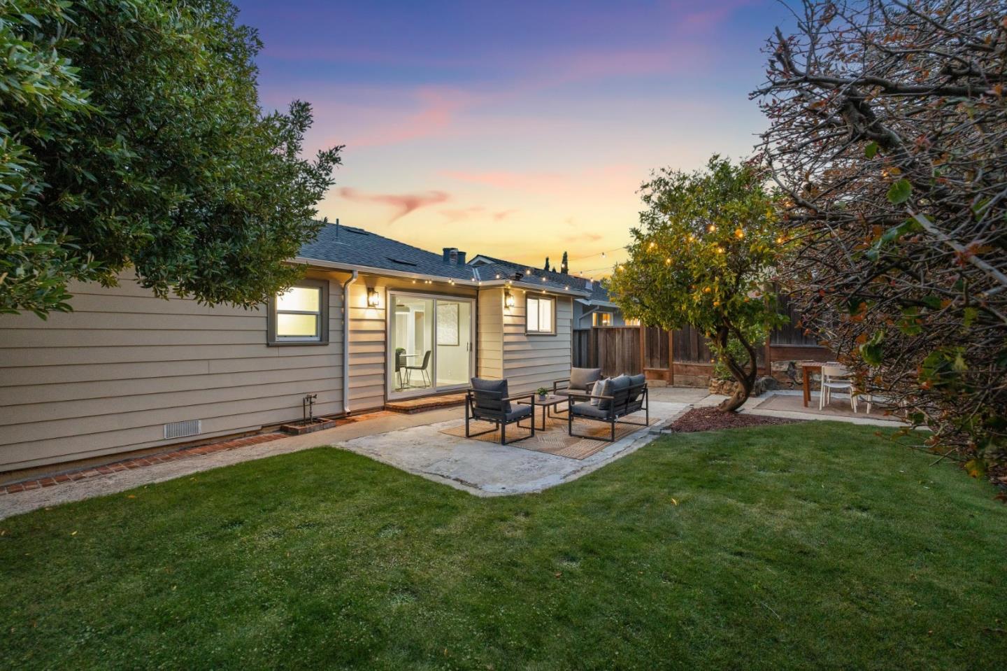 Detail Gallery Image 61 of 62 For 2018 Monroe Ave, Belmont,  CA 94002 - 3 Beds | 1 Baths