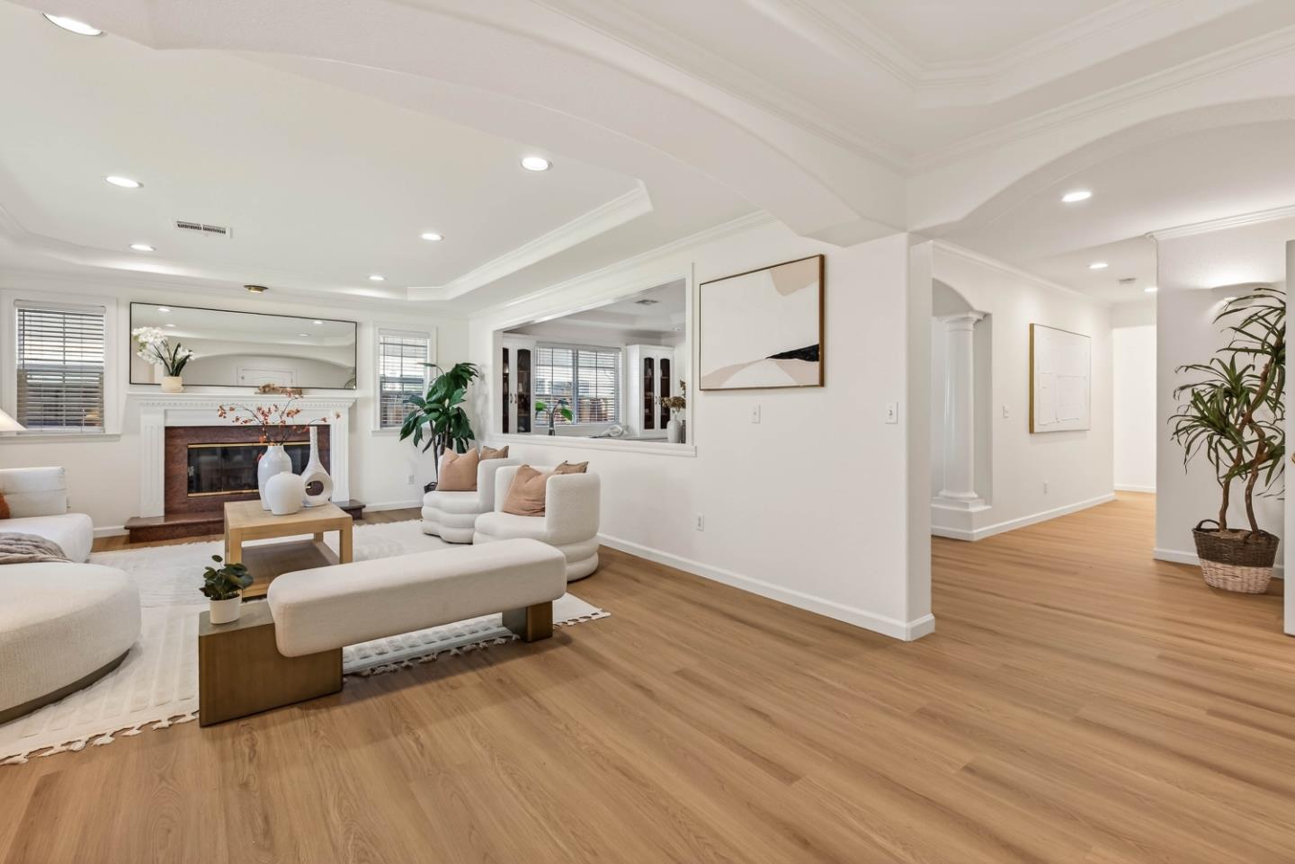 Detail Gallery Image 3 of 29 For 18870 Barnhart Ave, Cupertino,  CA 95014 - 4 Beds | 3 Baths