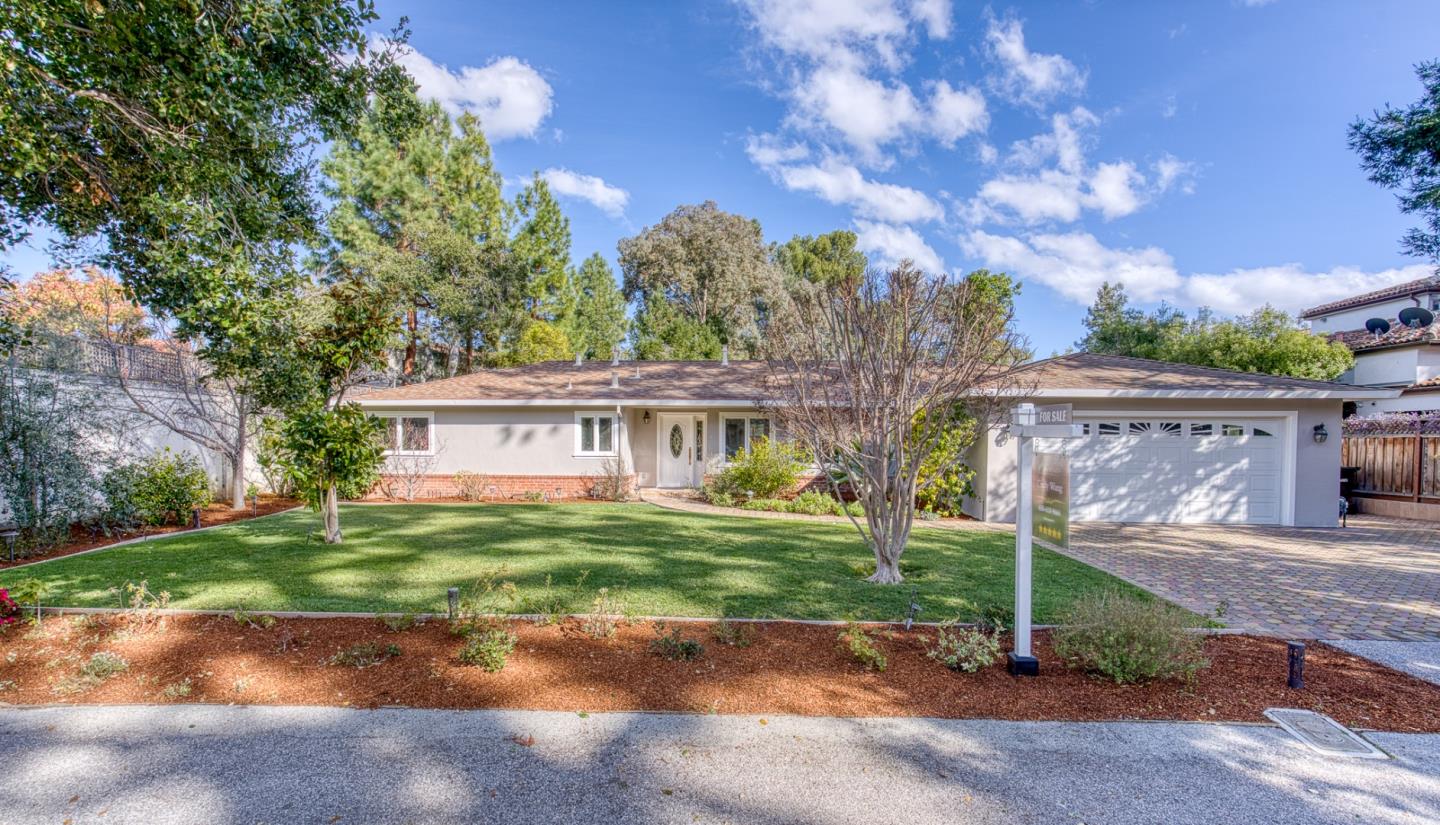 Detail Gallery Image 2 of 52 For 1065 Ray Ave, Los Altos,  CA 94022 - 3 Beds | 2/1 Baths