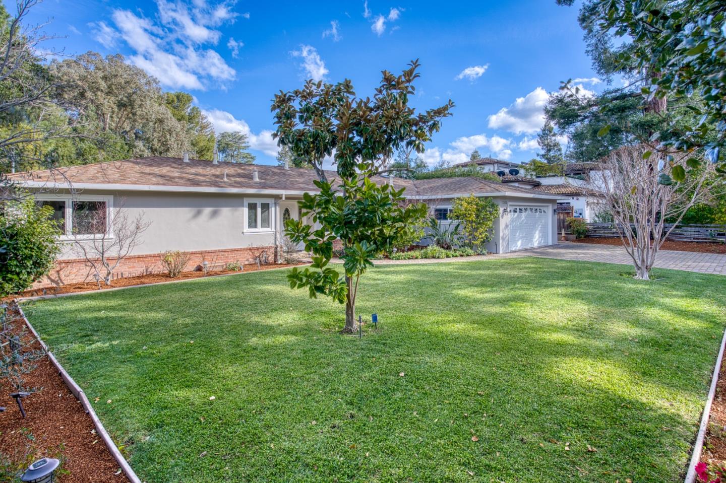 Detail Gallery Image 3 of 52 For 1065 Ray Ave, Los Altos,  CA 94022 - 3 Beds | 2/1 Baths