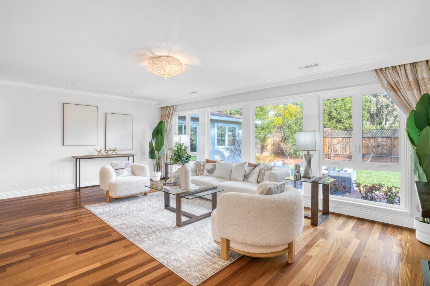 Detail Gallery Image 8 of 52 For 1065 Ray Ave, Los Altos,  CA 94022 - 3 Beds | 2/1 Baths