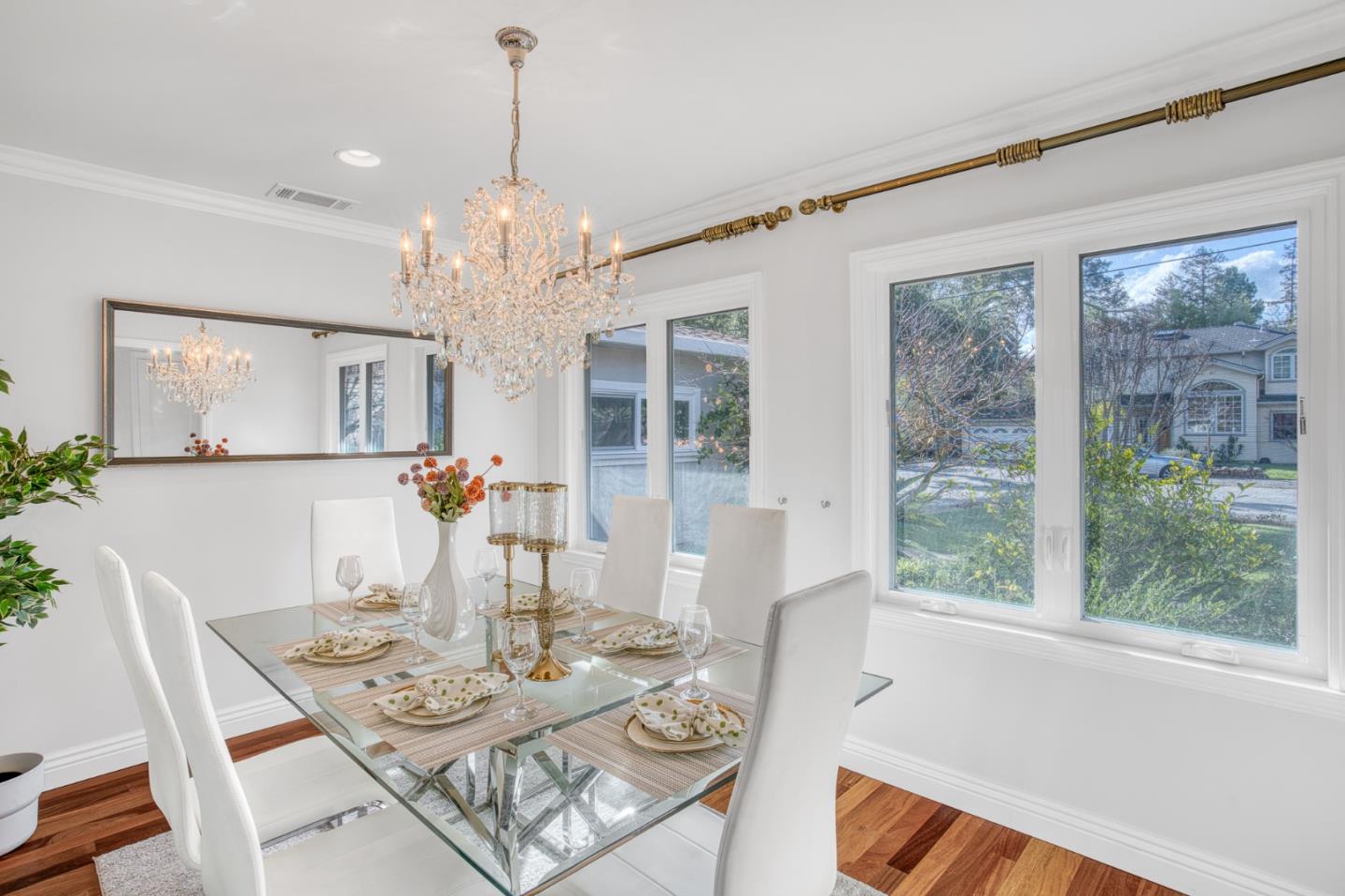 Detail Gallery Image 9 of 52 For 1065 Ray Ave, Los Altos,  CA 94022 - 3 Beds | 2/1 Baths