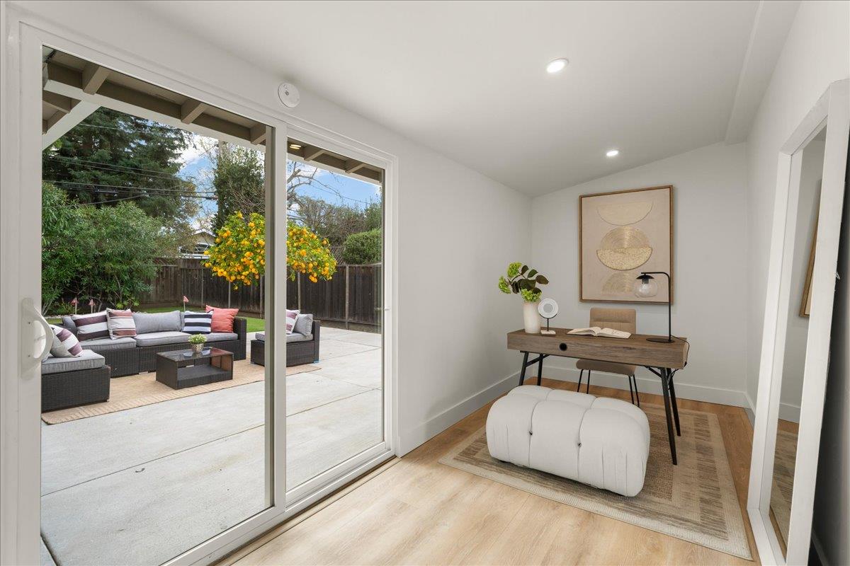 Detail Gallery Image 23 of 36 For 1704 Virginia Ave, Redwood City,  CA 94061 - 3 Beds | 2 Baths