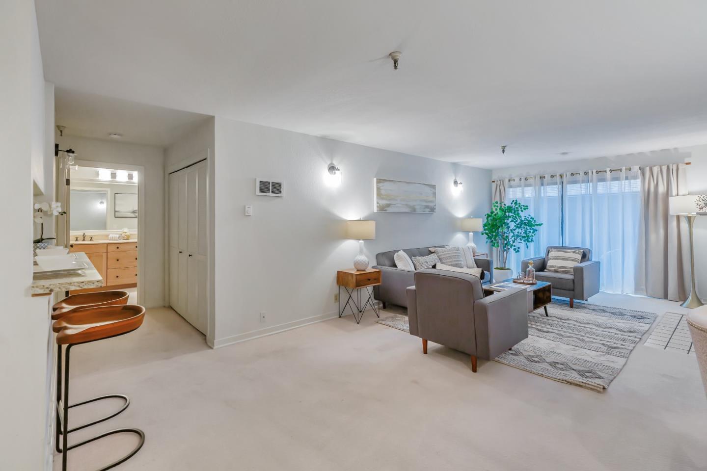 Detail Gallery Image 4 of 51 For 295 Lenox Ave #203,  Oakland,  CA 94610 - 1 Beds | 1 Baths