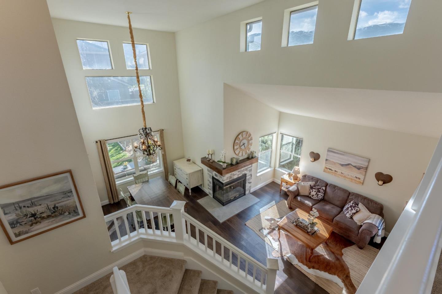 Detail Gallery Image 17 of 42 For 724 Wisteria Dr, Gilroy,  CA 95020 - 4 Beds | 2/1 Baths