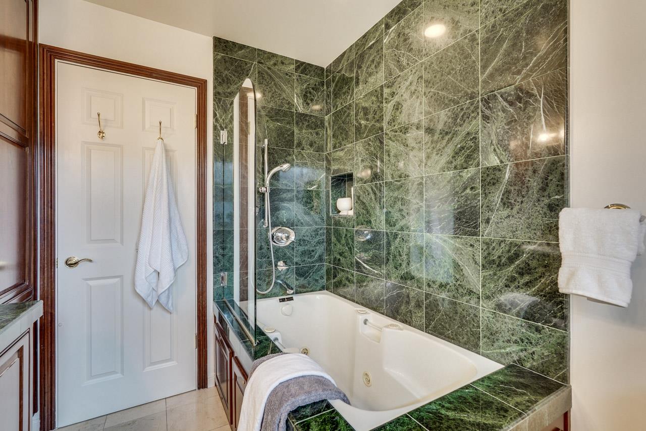 Detail Gallery Image 39 of 45 For 1624 Newcastle Dr, Los Altos,  CA 94024 - 4 Beds | 2/1 Baths