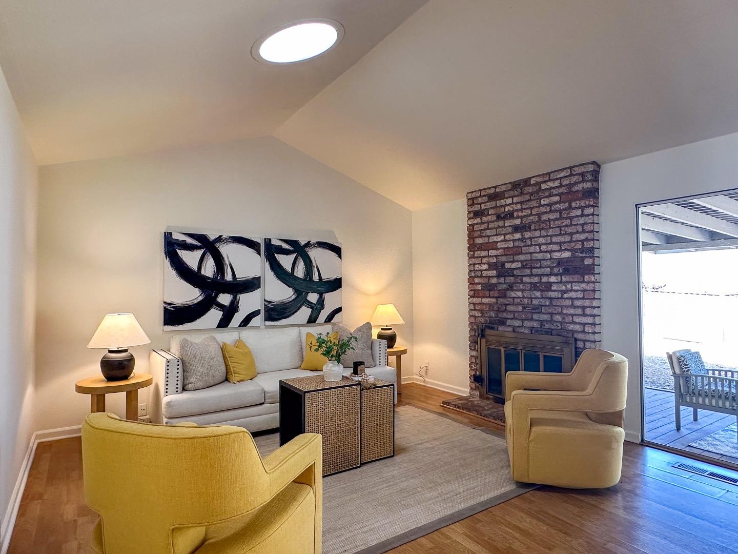 Detail Gallery Image 14 of 28 For 192 Sand Blossom St, San Jose,  CA 95123 - 3 Beds | 2 Baths