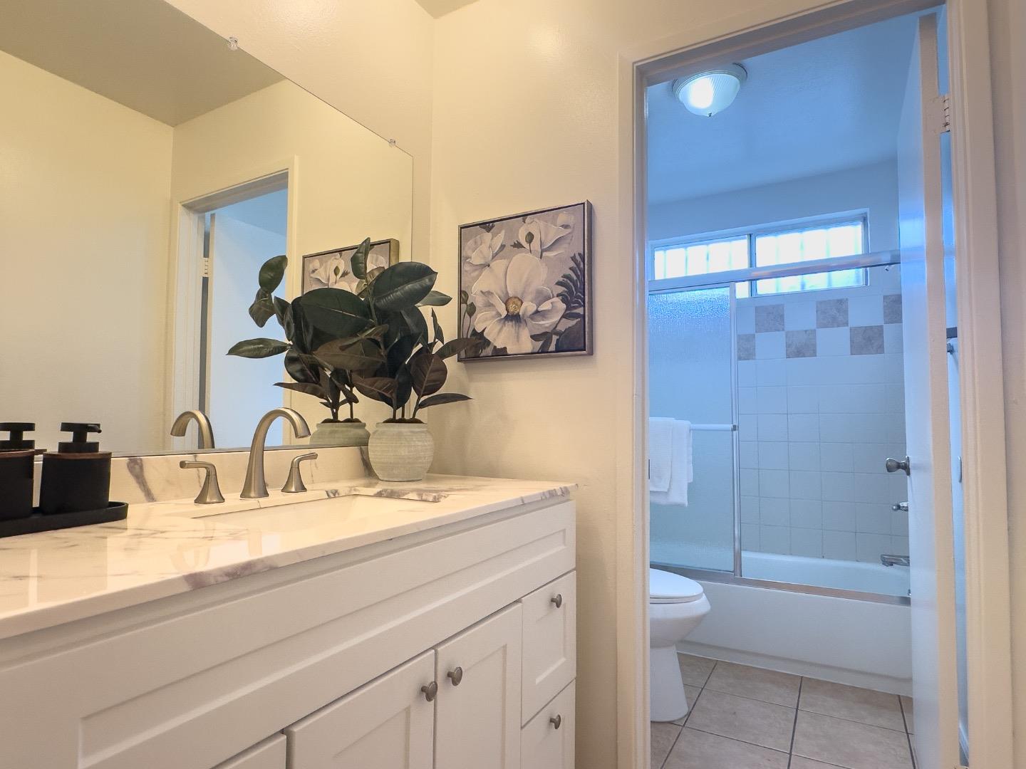 Detail Gallery Image 20 of 28 For 192 Sand Blossom St, San Jose,  CA 95123 - 3 Beds | 2 Baths