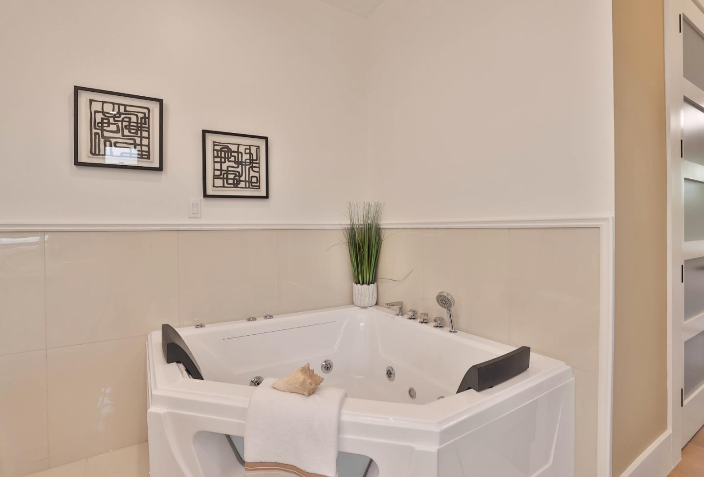 Detail Gallery Image 37 of 57 For 341 Carlyn Ave, Campbell,  CA 95008 - 4 Beds | 4/1 Baths