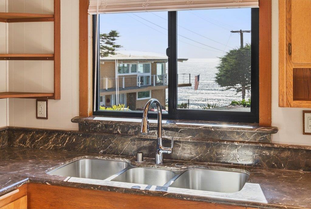 Detail Gallery Image 11 of 72 For 1 Gray Way, Watsonville,  CA 95076 - 2 Beds | 2/1 Baths