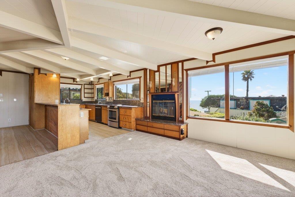 Detail Gallery Image 13 of 72 For 1 Gray Way, Watsonville,  CA 95076 - 2 Beds | 2/1 Baths