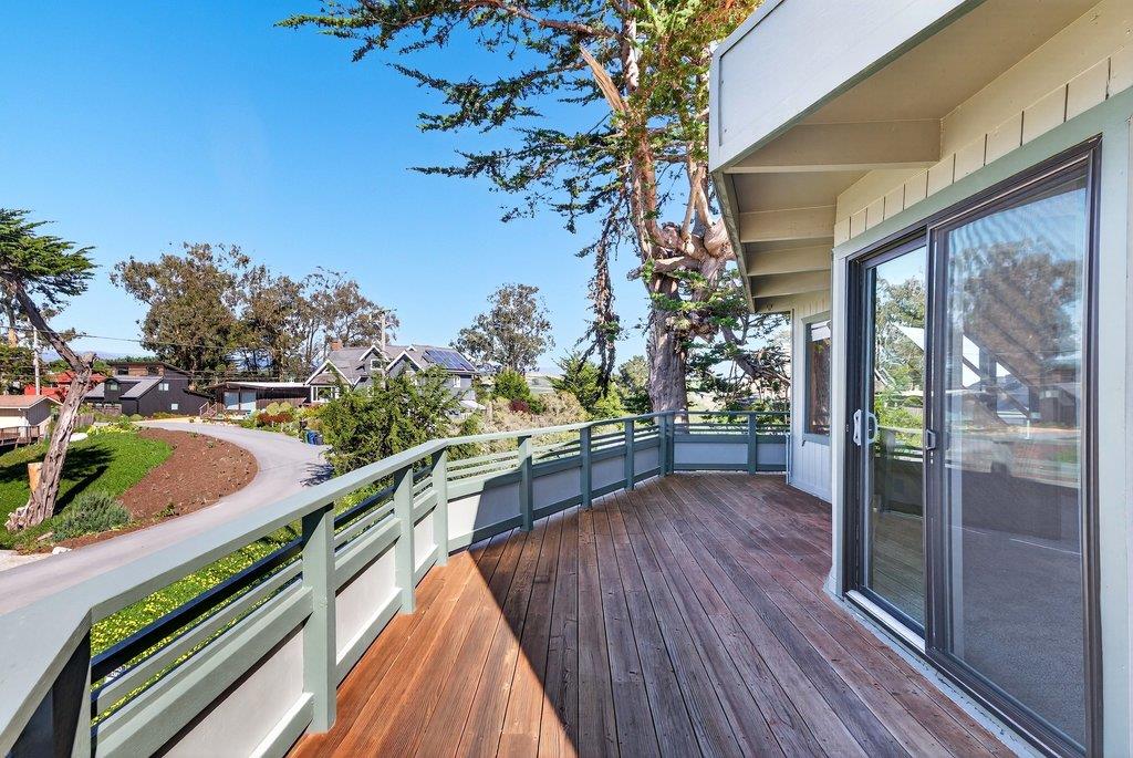 Detail Gallery Image 25 of 72 For 1 Gray Way, Watsonville,  CA 95076 - 2 Beds | 2/1 Baths