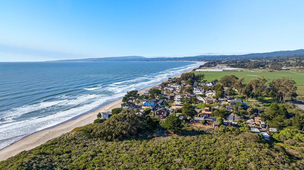 Detail Gallery Image 60 of 72 For 1 Gray Way, Watsonville,  CA 95076 - 2 Beds | 2/1 Baths