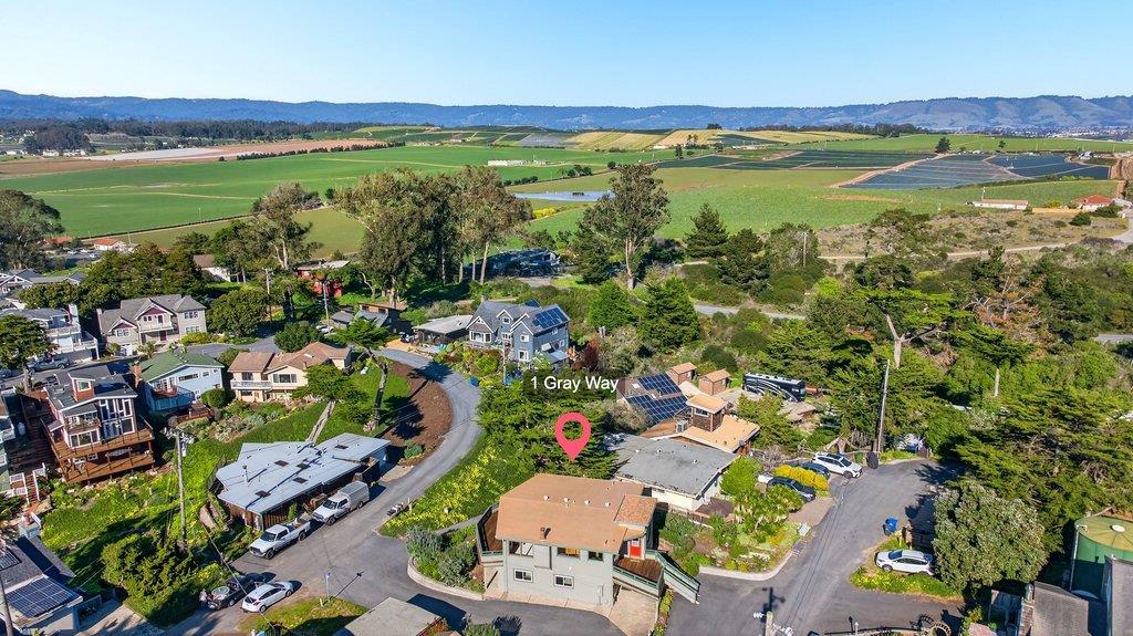 Detail Gallery Image 65 of 72 For 1 Gray Way, Watsonville,  CA 95076 - 2 Beds | 2/1 Baths