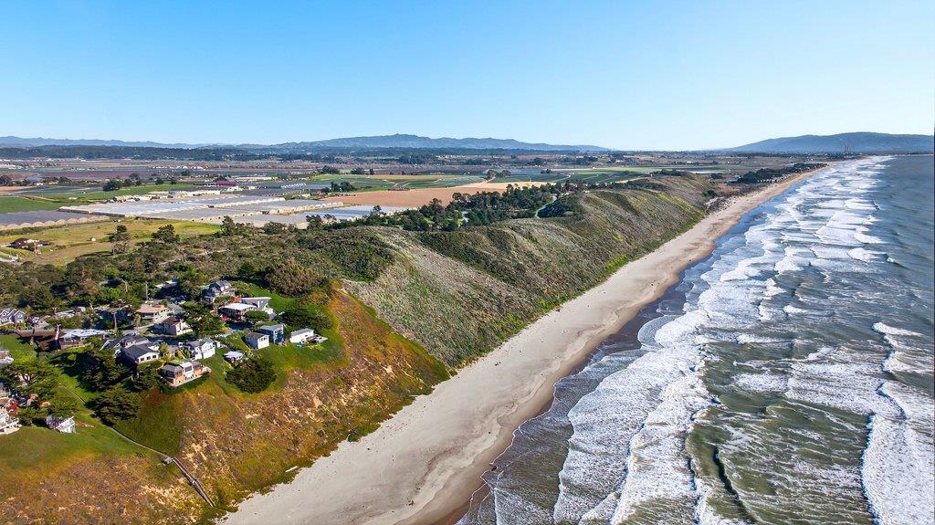 Detail Gallery Image 68 of 72 For 1 Gray Way, Watsonville,  CA 95076 - 2 Beds | 2/1 Baths