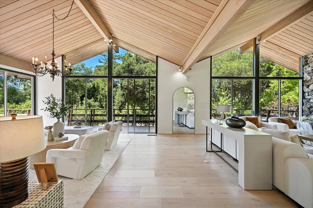 Detail Gallery Image 12 of 87 For 14582 Horseshoe Ct, Saratoga,  CA 95070 - 5 Beds | 3/1 Baths