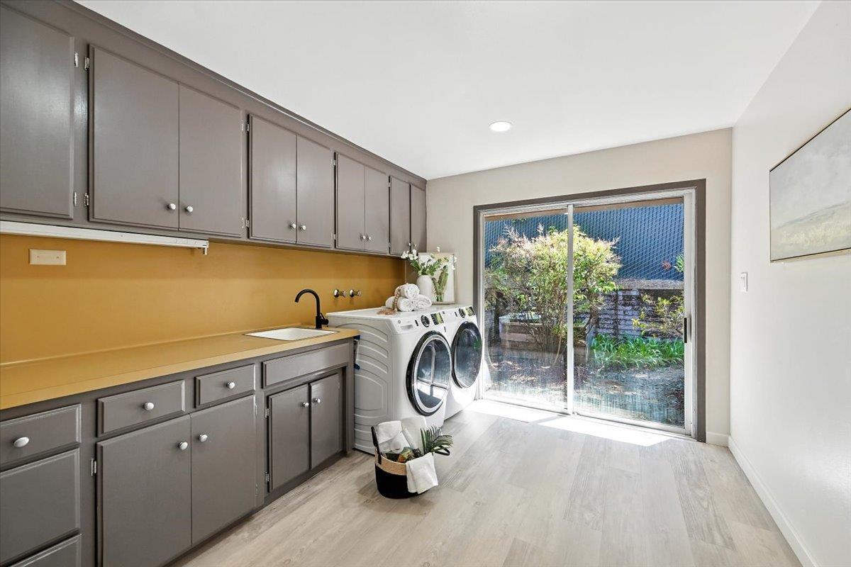 Detail Gallery Image 52 of 87 For 14582 Horseshoe Ct, Saratoga,  CA 95070 - 5 Beds | 3/1 Baths