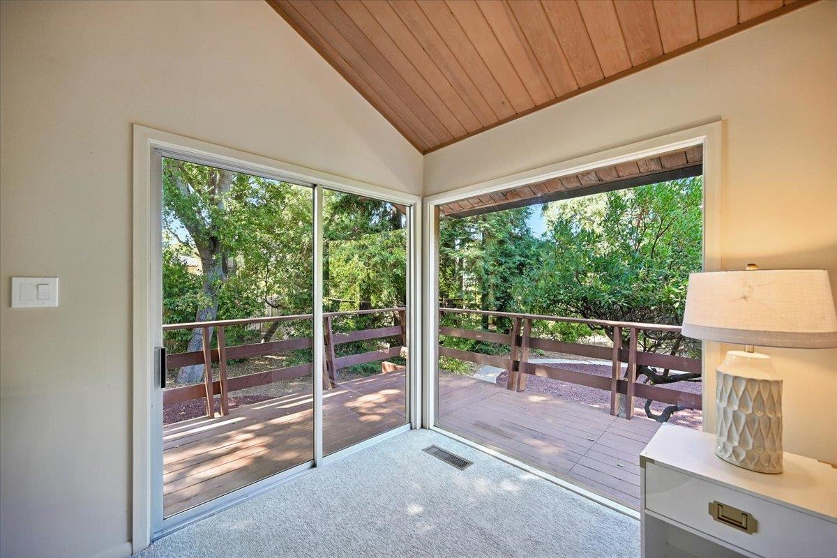 Detail Gallery Image 62 of 87 For 14582 Horseshoe Ct, Saratoga,  CA 95070 - 5 Beds | 3/1 Baths