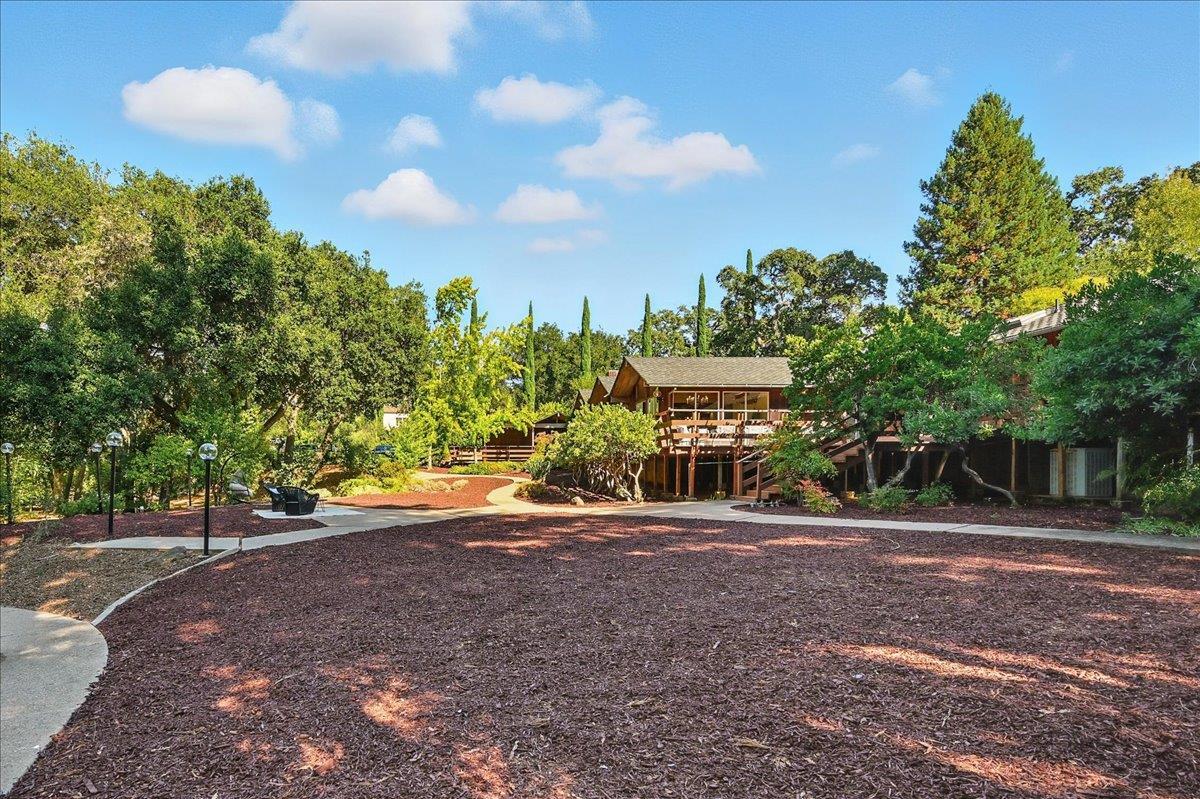 Detail Gallery Image 80 of 87 For 14582 Horseshoe Ct, Saratoga,  CA 95070 - 5 Beds | 3/1 Baths