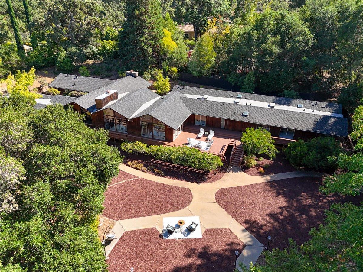 Detail Gallery Image 84 of 87 For 14582 Horseshoe Ct, Saratoga,  CA 95070 - 5 Beds | 3/1 Baths