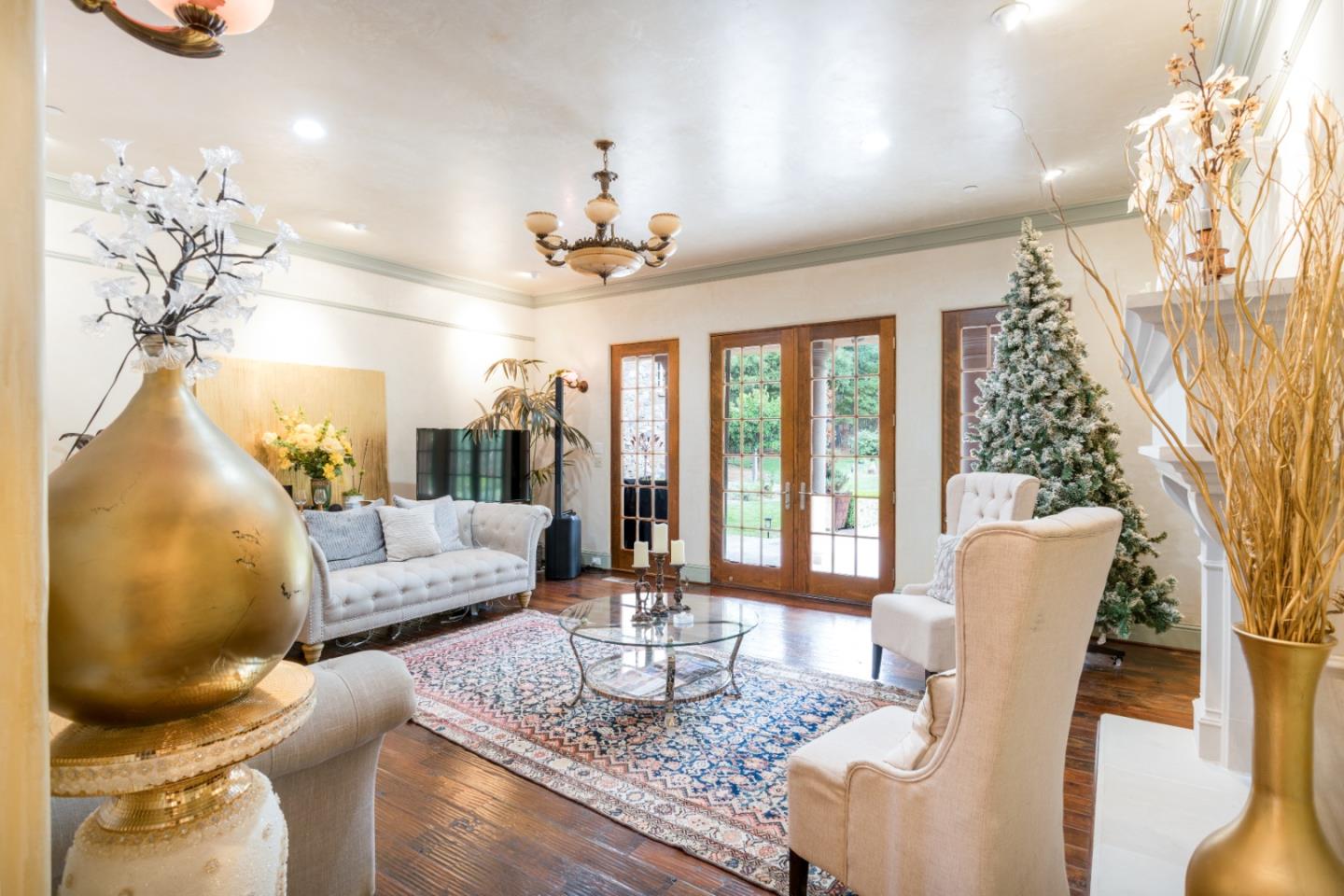 Detail Gallery Image 10 of 34 For 5371 Stonehurst Dr, Martinez,  CA 94553 - 5 Beds | 4/1 Baths