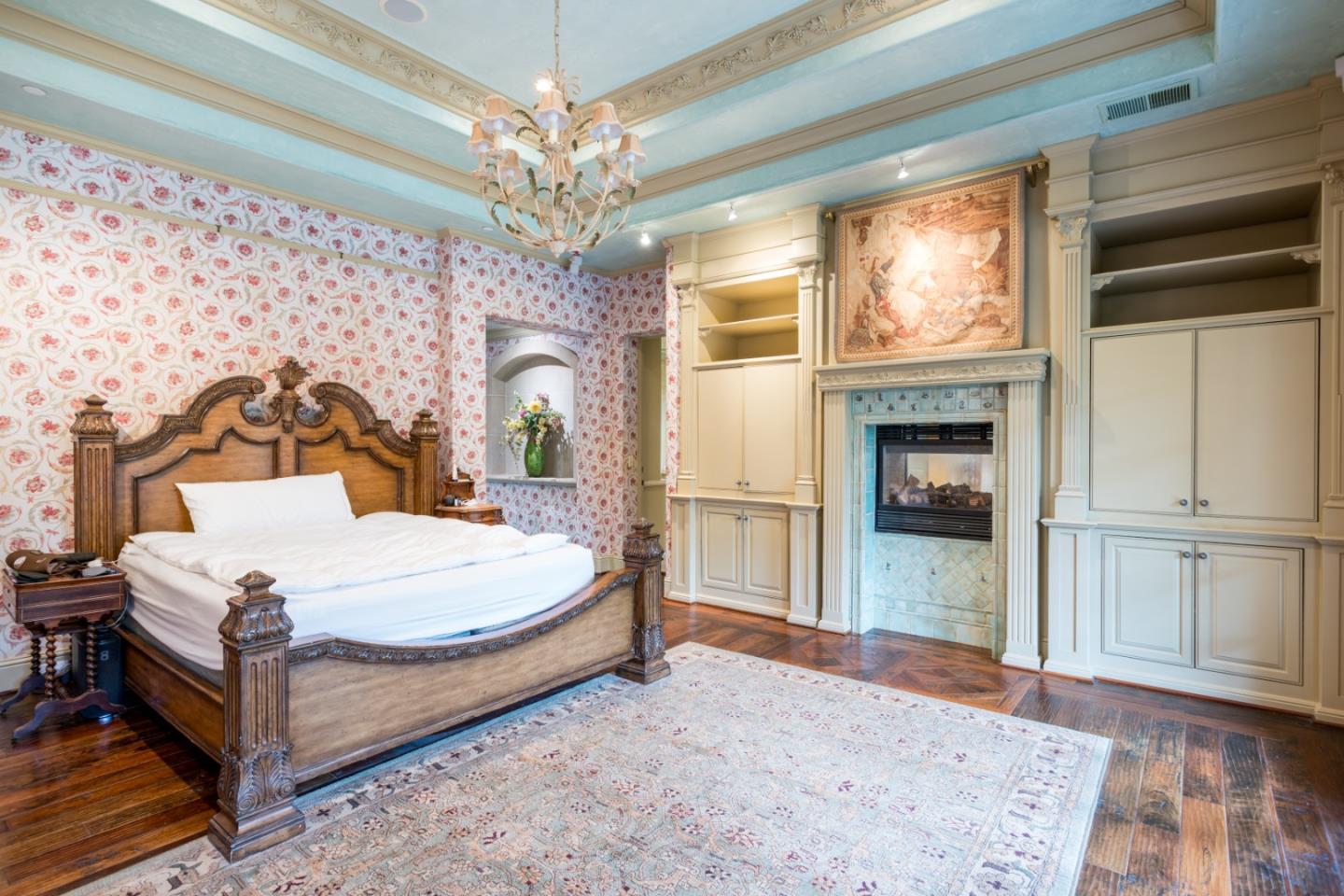 Detail Gallery Image 17 of 34 For 5371 Stonehurst Dr, Martinez,  CA 94553 - 5 Beds | 4/1 Baths