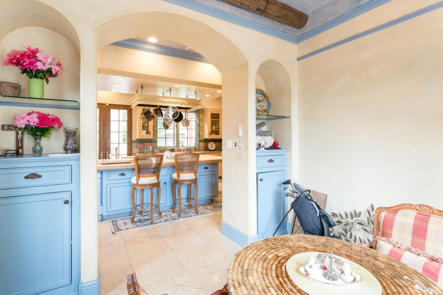 Detail Gallery Image 26 of 34 For 5371 Stonehurst Dr, Martinez,  CA 94553 - 5 Beds | 4/1 Baths