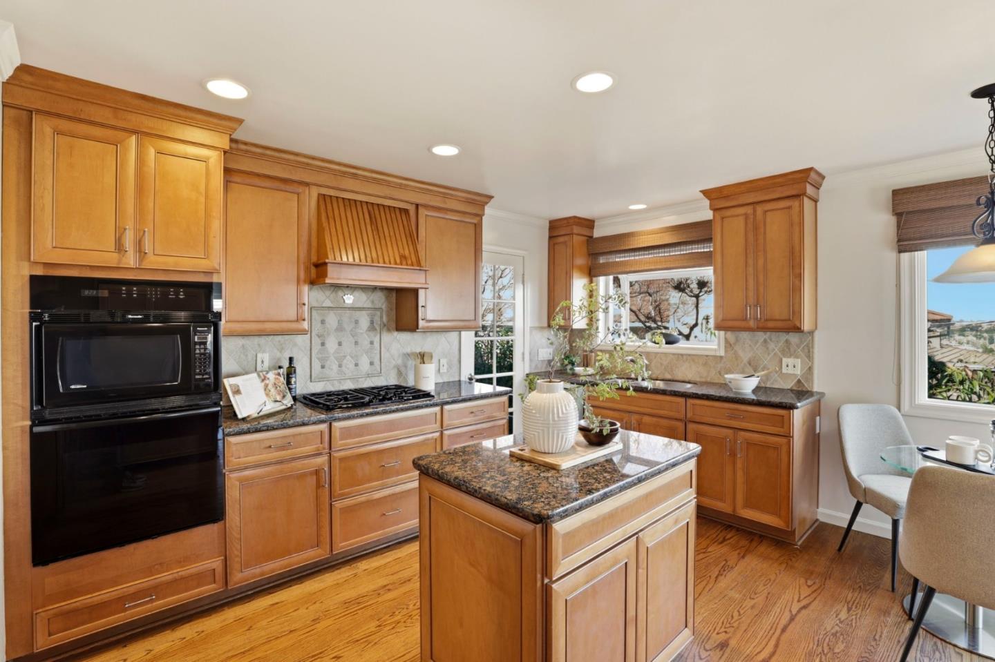 Detail Gallery Image 14 of 35 For 321 Malcolm Ave, Belmont,  CA 94002 - 4 Beds | 3 Baths