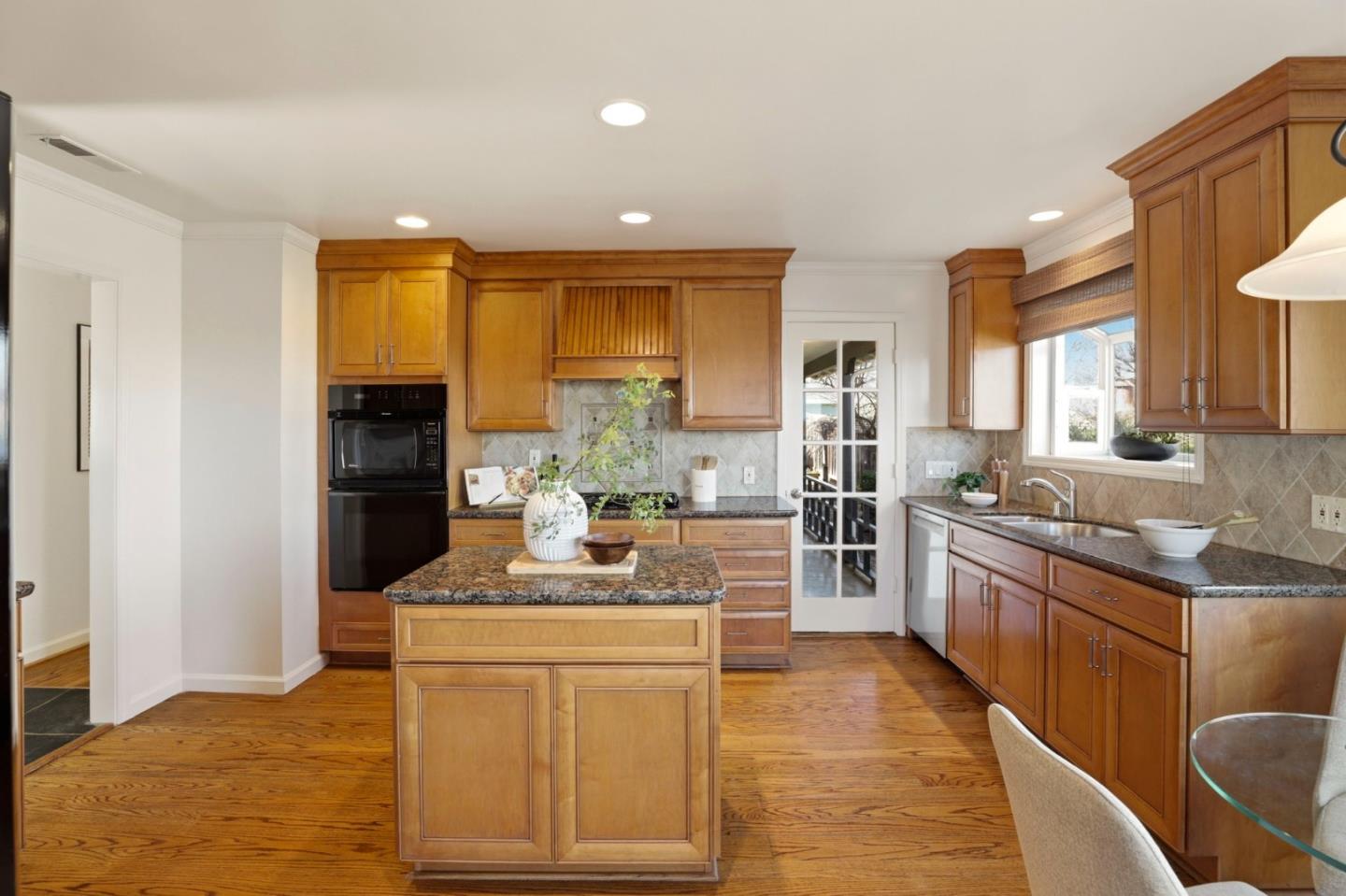 Detail Gallery Image 15 of 35 For 321 Malcolm Ave, Belmont,  CA 94002 - 4 Beds | 3 Baths