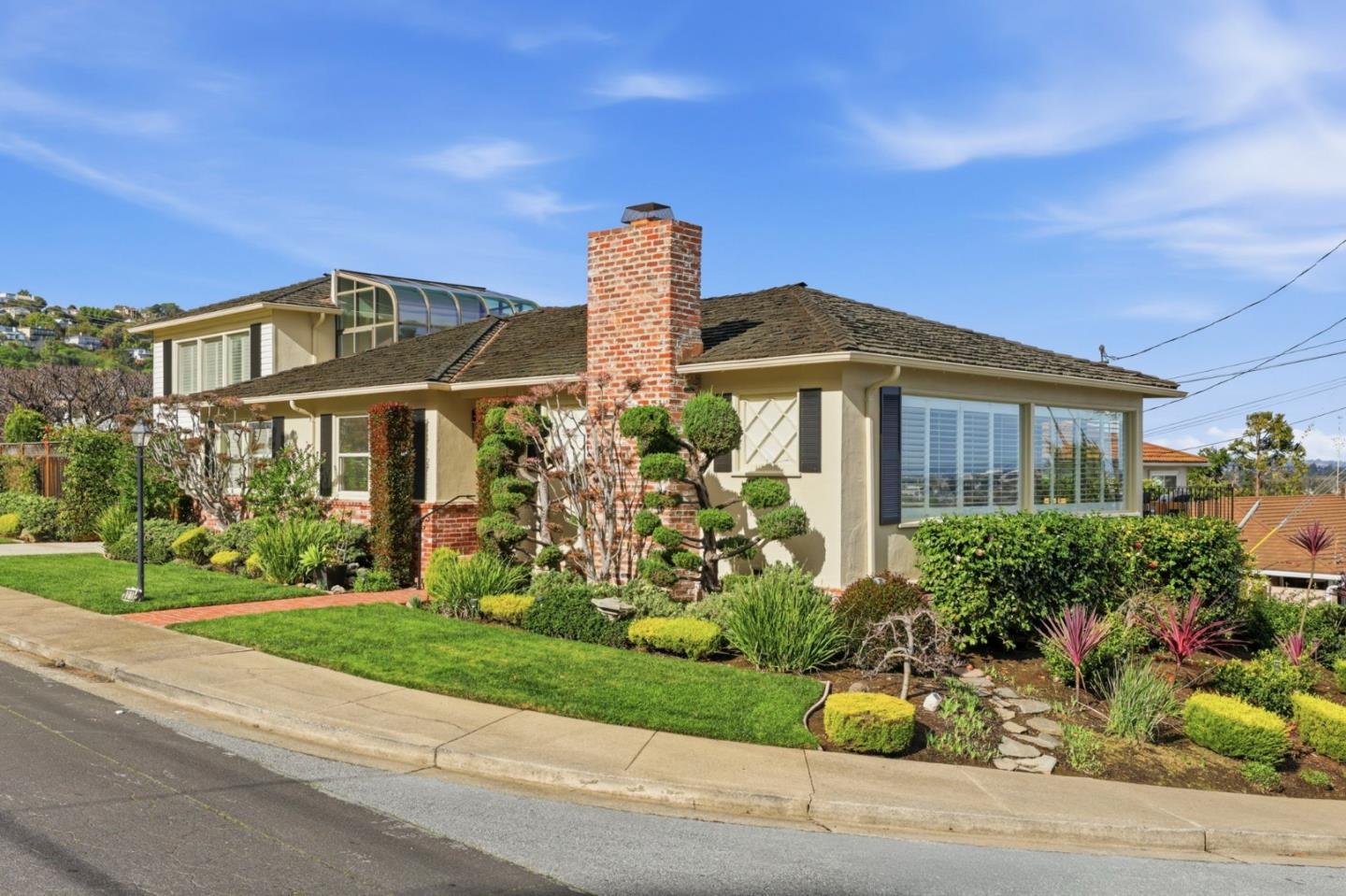 Detail Gallery Image 4 of 35 For 321 Malcolm Ave, Belmont,  CA 94002 - 4 Beds | 3 Baths