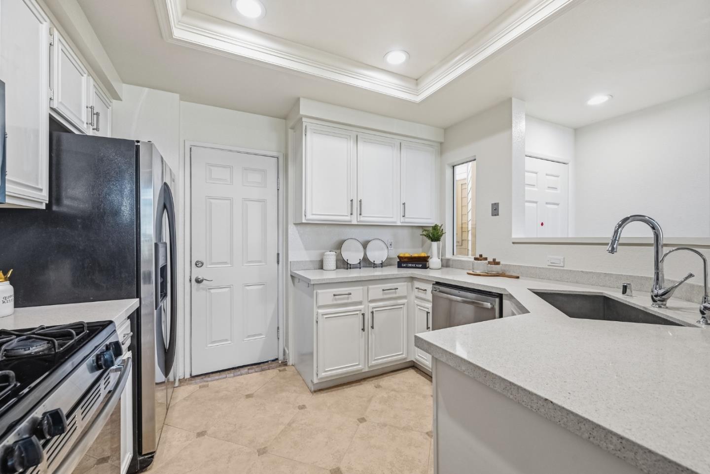 Detail Gallery Image 10 of 37 For 34590 Falls Ter, Fremont,  CA 94555 - 2 Beds | 1 Baths