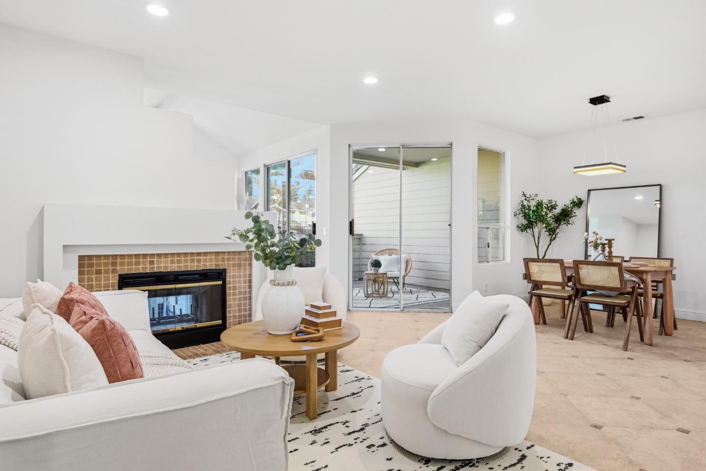 Detail Gallery Image 3 of 37 For 34590 Falls Ter, Fremont,  CA 94555 - 2 Beds | 1 Baths