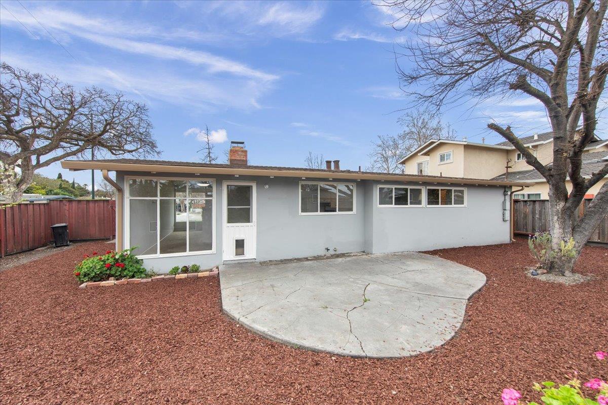 Detail Gallery Image 31 of 32 For 1297 Socorro Ave, Sunnyvale,  CA 94089 - 3 Beds | 2 Baths