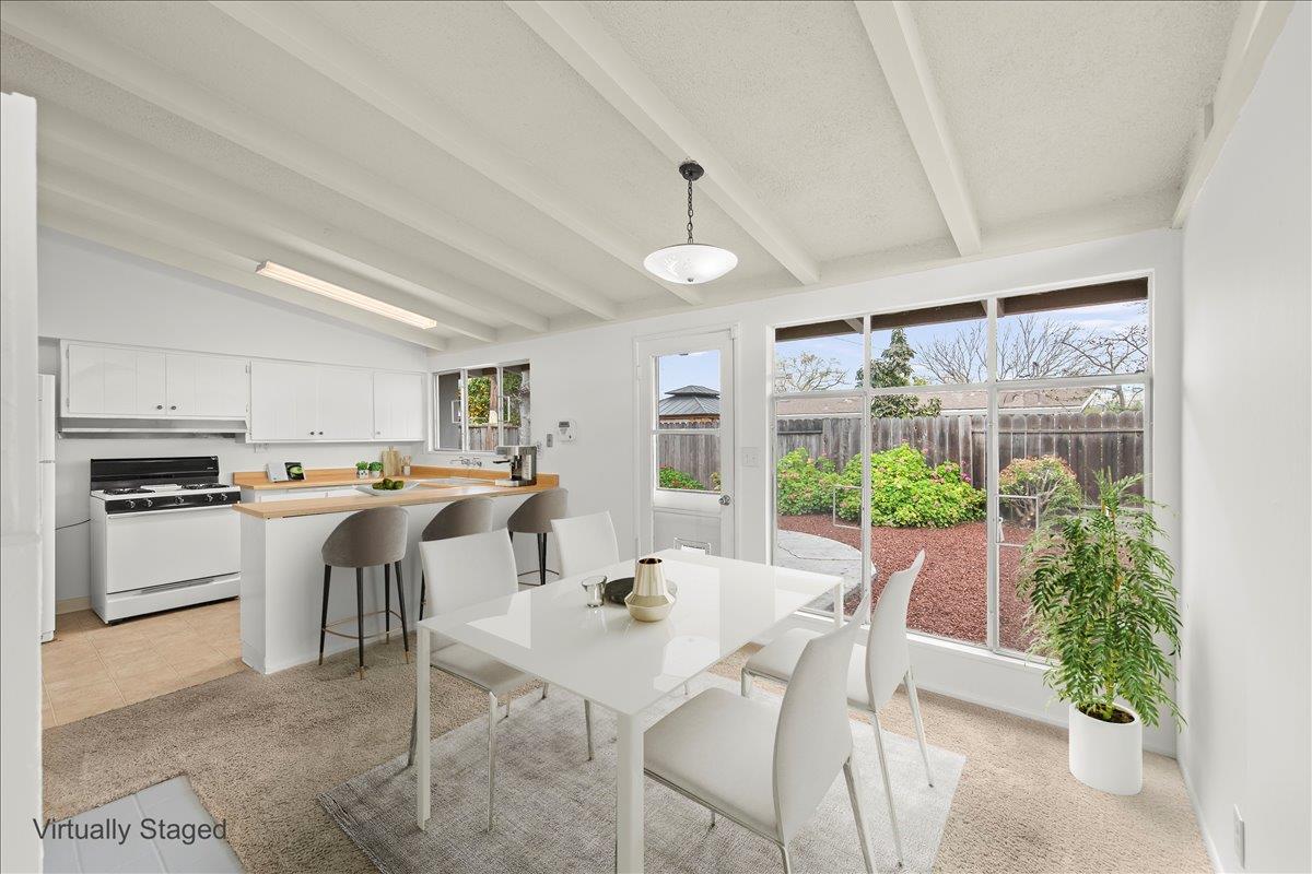 Detail Gallery Image 4 of 32 For 1297 Socorro Ave, Sunnyvale,  CA 94089 - 3 Beds | 2 Baths