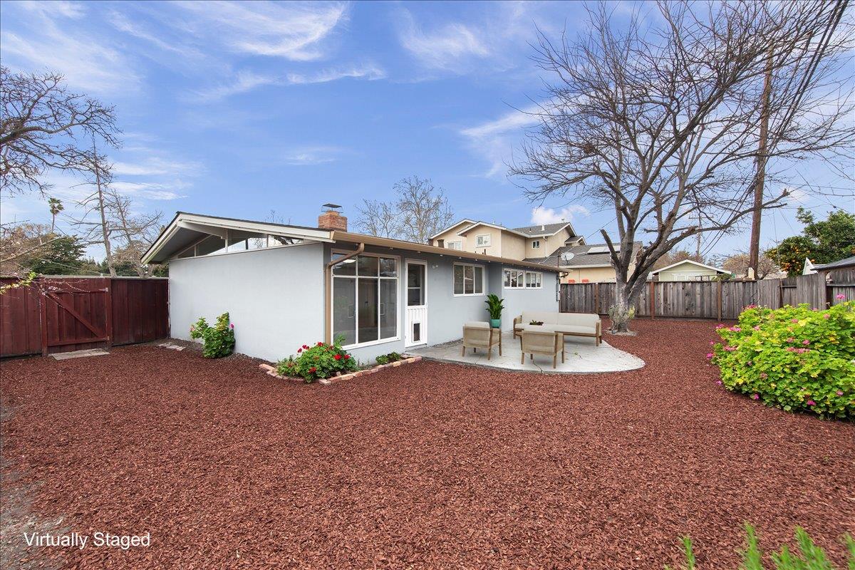 Detail Gallery Image 8 of 32 For 1297 Socorro Ave, Sunnyvale,  CA 94089 - 3 Beds | 2 Baths