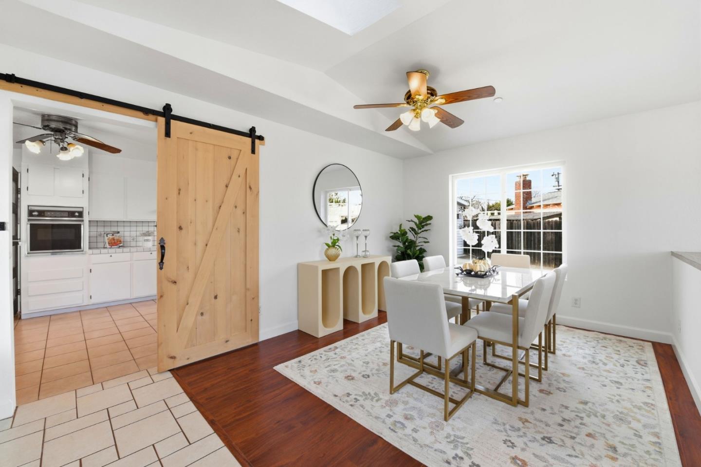 Detail Gallery Image 6 of 28 For 4833 Murphy Ct, Fremont,  CA 94538 - 5 Beds | 4 Baths