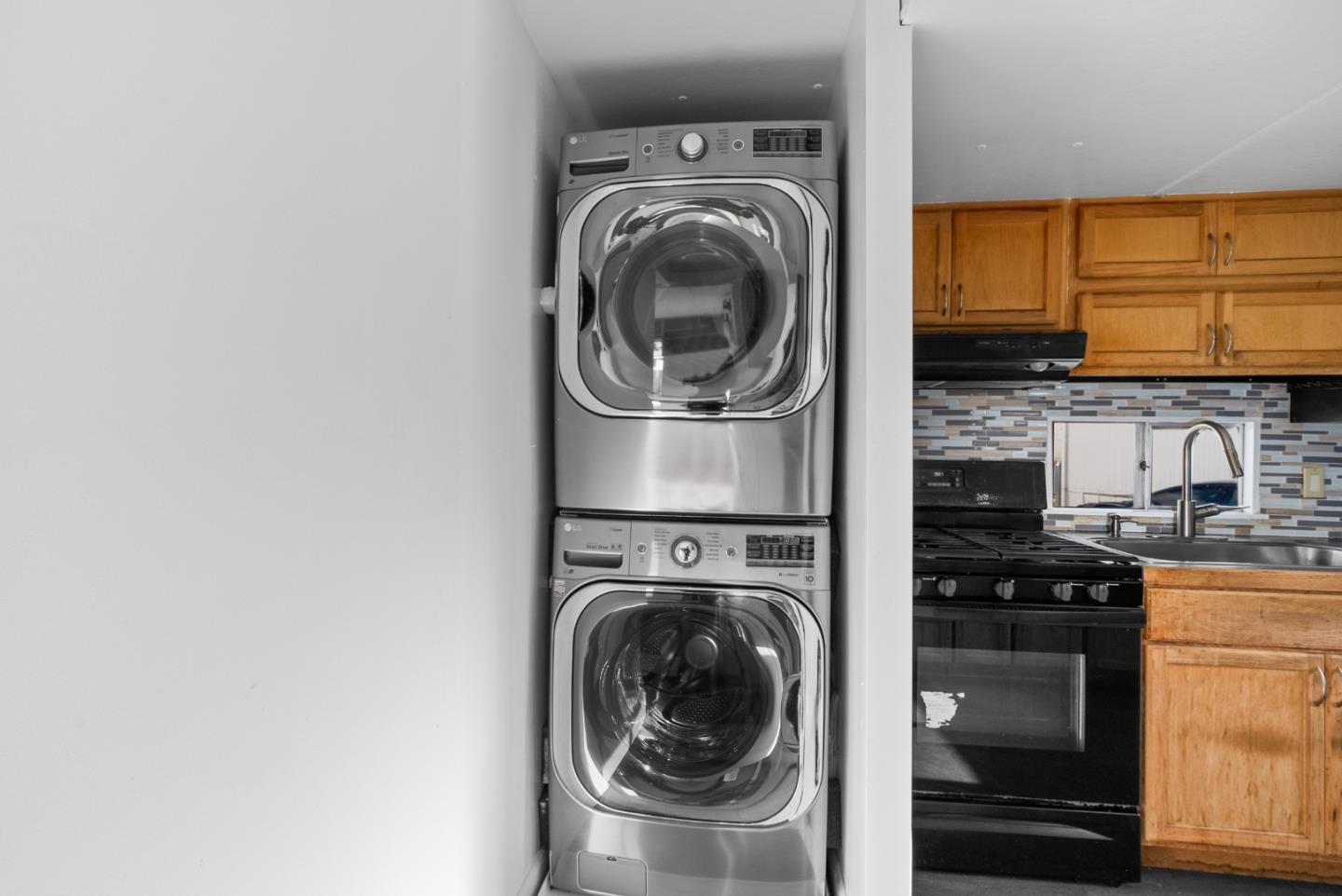 Detail Gallery Image 6 of 16 For 191 E El Camino Real #260,  Mountain View,  CA 94040 - 3 Beds | 1 Baths