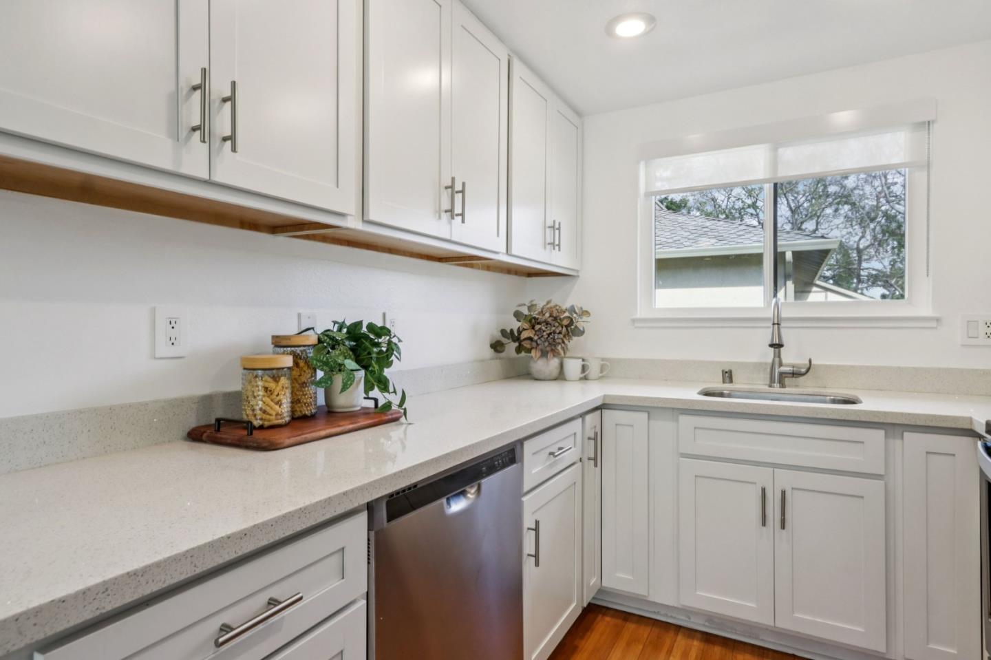 Photo #10: ML82036177 Listing: Photo #10