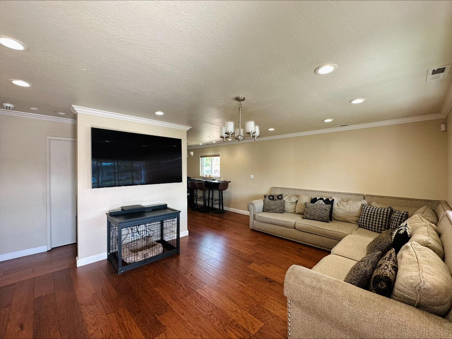 Detail Gallery Image 24 of 29 For 1300 Mesa Dr, Hollister,  CA 95023 - 3 Beds | 2 Baths