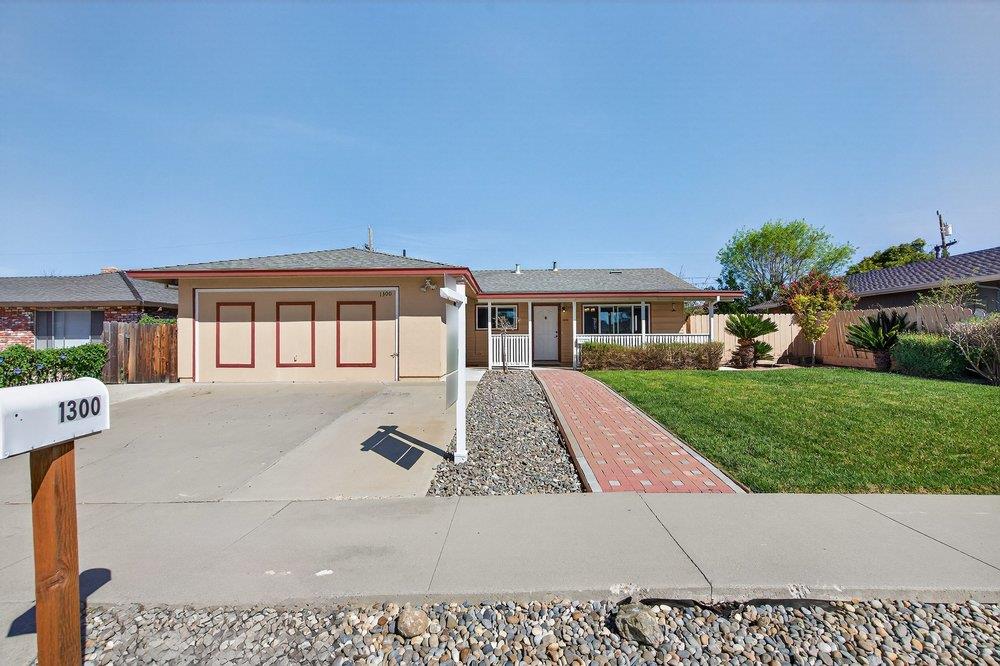 Detail Gallery Image 40 of 43 For 1300 Mesa Dr, Hollister,  CA 95023 - 3 Beds | 2 Baths