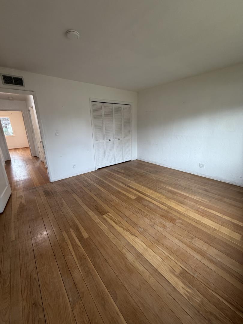 Detail Gallery Image 15 of 26 For 1161 Volti Ln, Los Altos,  CA 94024 - 3 Beds | 2 Baths