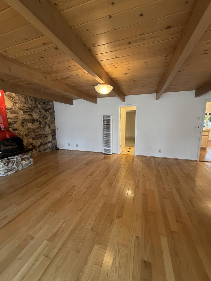 Detail Gallery Image 20 of 26 For 1161 Volti Ln, Los Altos,  CA 94024 - 3 Beds | 2 Baths