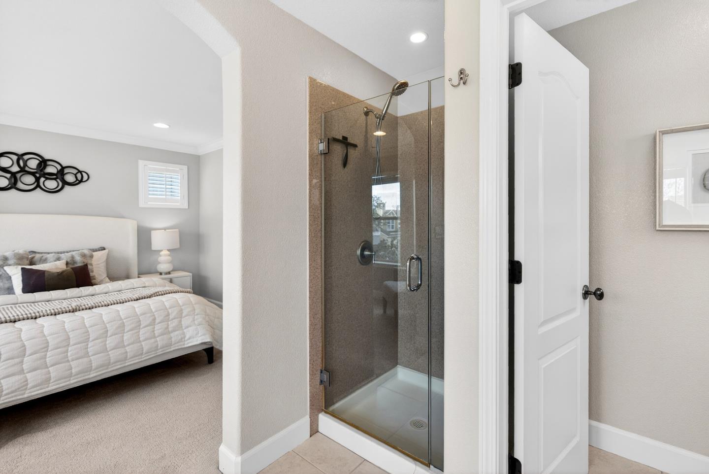 Detail Gallery Image 19 of 36 For 11512 Murano Cir, Cupertino,  CA 95014 - 3 Beds | 2/1 Baths