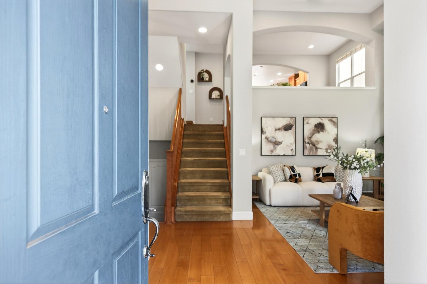 Detail Gallery Image 2 of 36 For 11512 Murano Cir, Cupertino,  CA 95014 - 3 Beds | 2/1 Baths