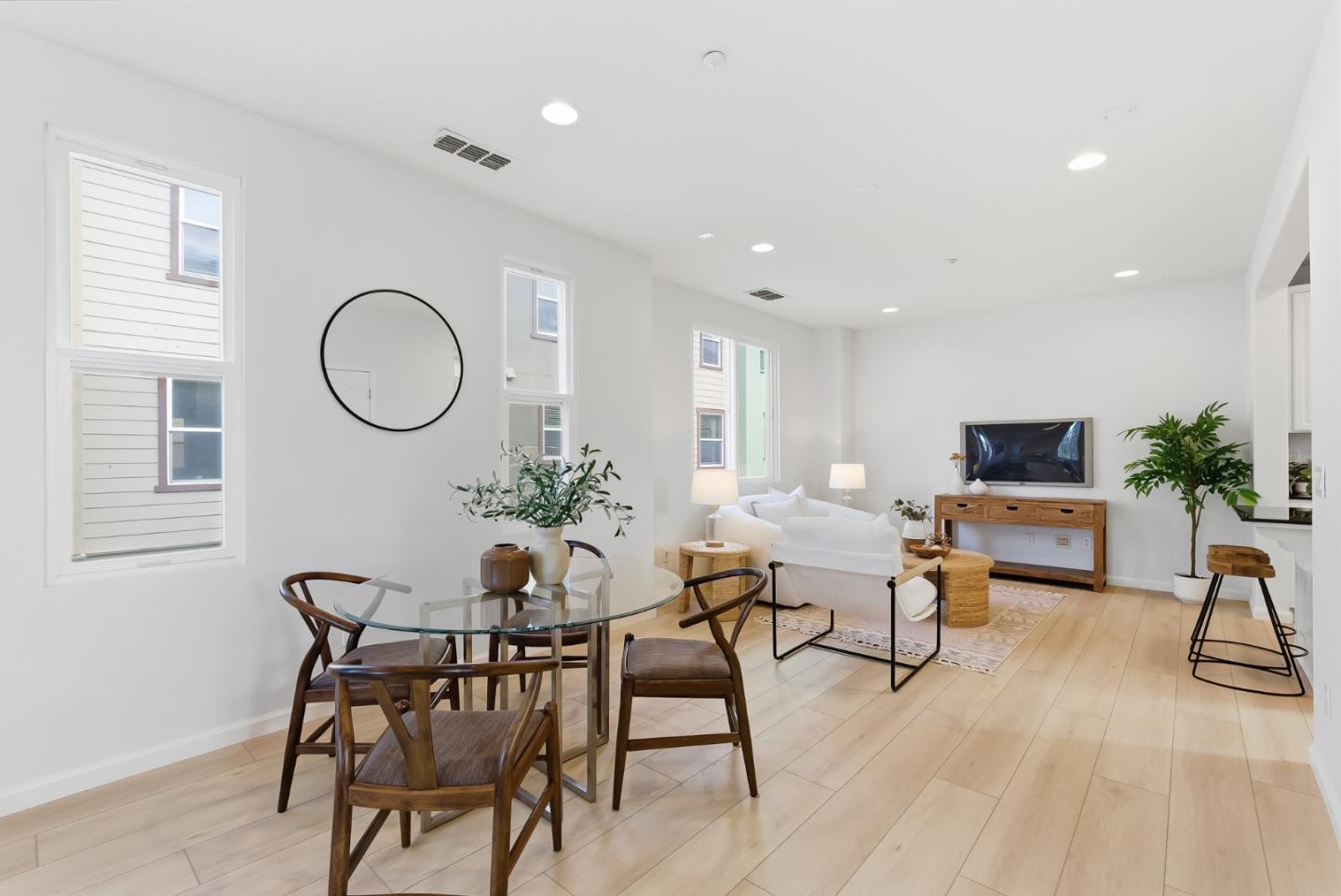 Photo #9: ML82036183 Listing: Photo #9