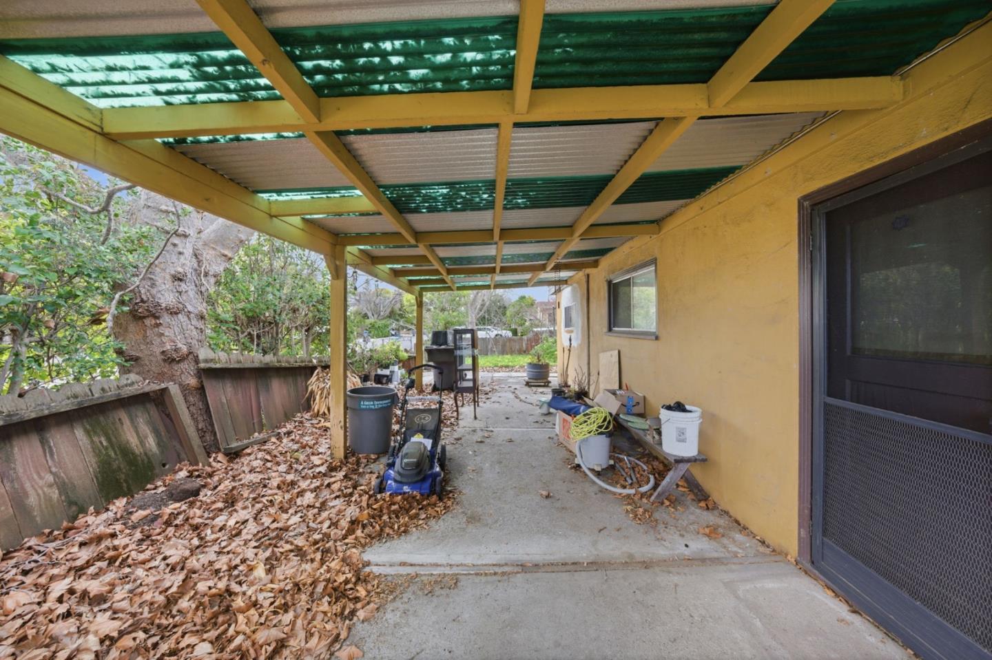 Detail Gallery Image 23 of 27 For 1114 Burgoyne St, Mountain View,  CA 94043 - 4 Beds | 2 Baths