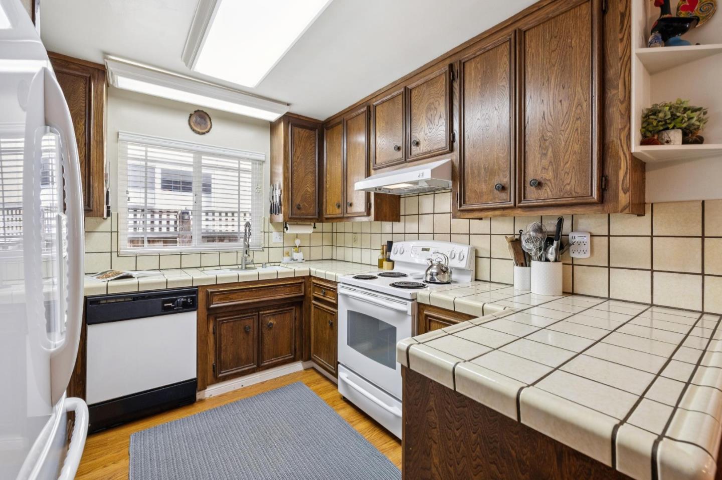 Detail Gallery Image 18 of 43 For 567 Terrace Ave, Half Moon Bay,  CA 94019 - 3 Beds | 2 Baths