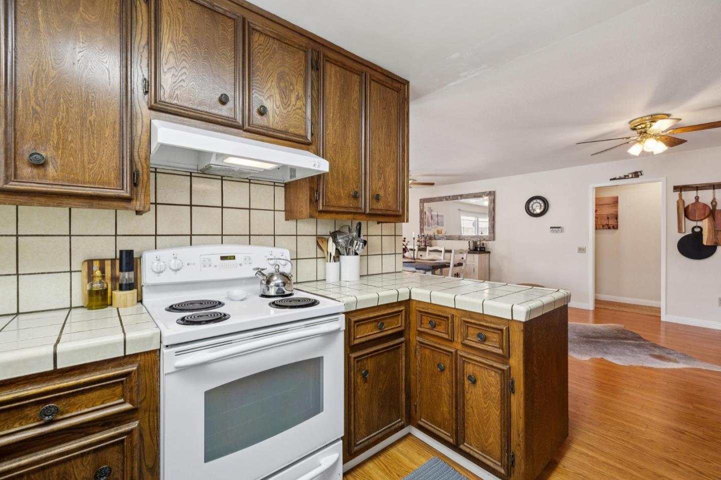 Detail Gallery Image 19 of 43 For 567 Terrace Ave, Half Moon Bay,  CA 94019 - 3 Beds | 2 Baths