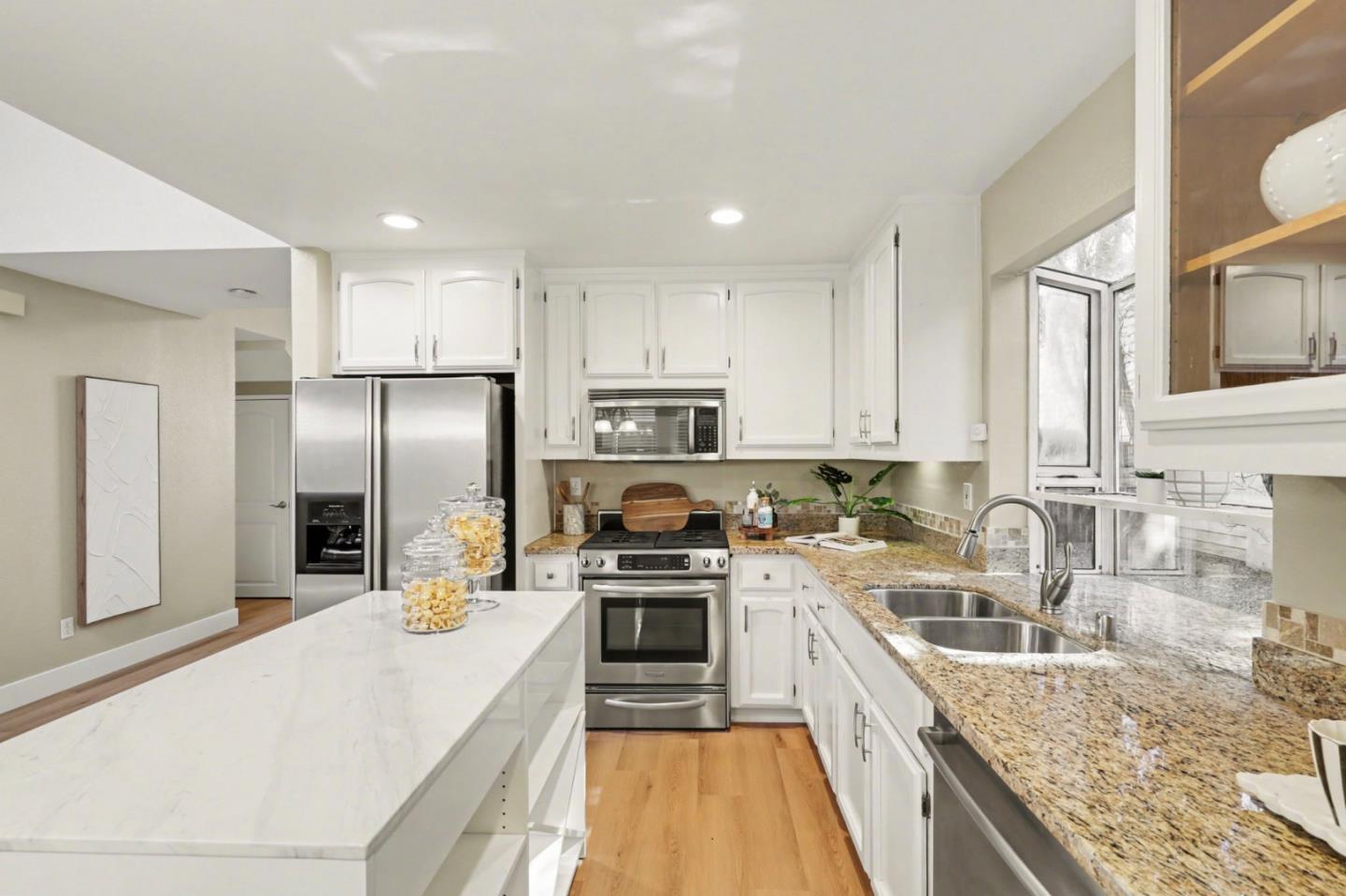 Detail Gallery Image 13 of 38 For 7307 Urshan Way, San Jose,  CA 95138 - 4 Beds | 2 Baths